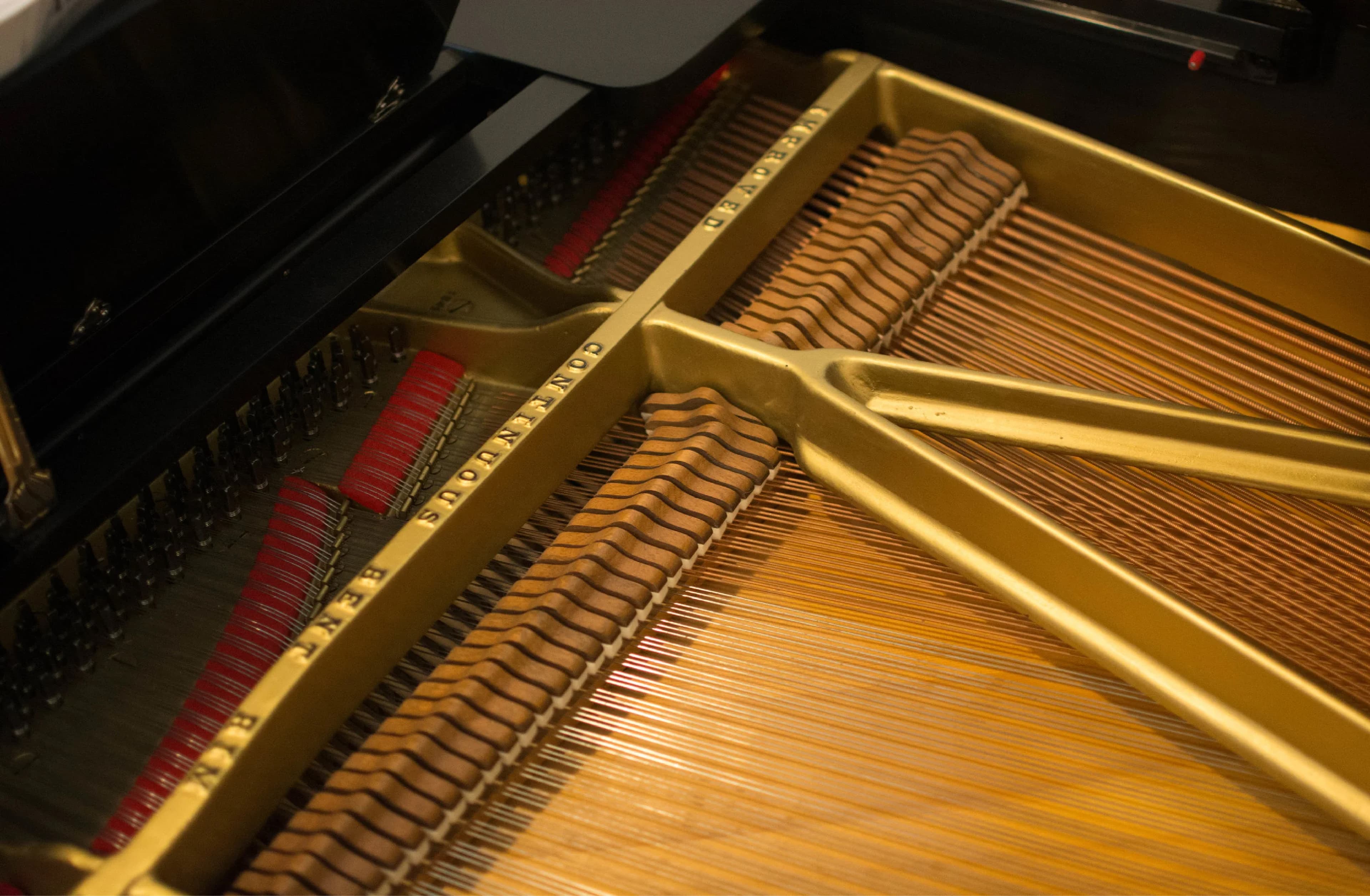 Grand piano interior
